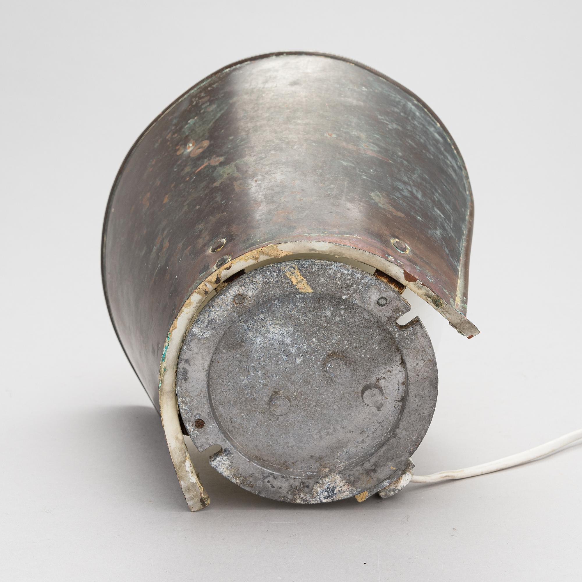 An industrial wall light, manufacturer Sähköliikkeiden Oy (SLO), Finland 1930s-1940s.