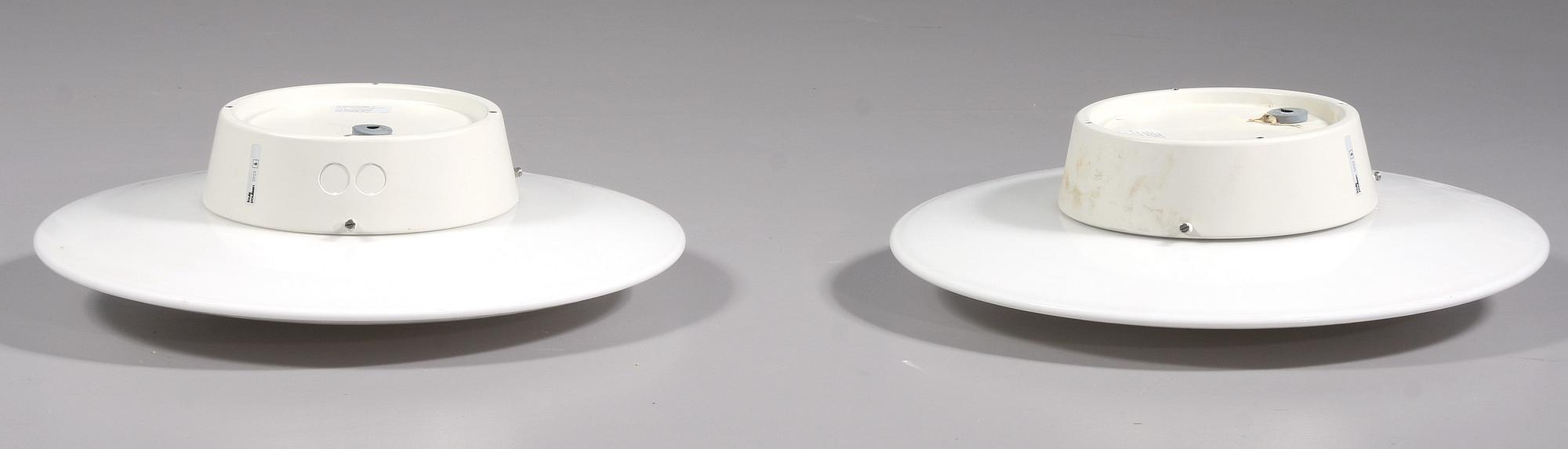 VÄGGLAMPOR, ett par, "AJ-Eklipta", nr 32012, Arne Jacobsen, Louis Poulsen.