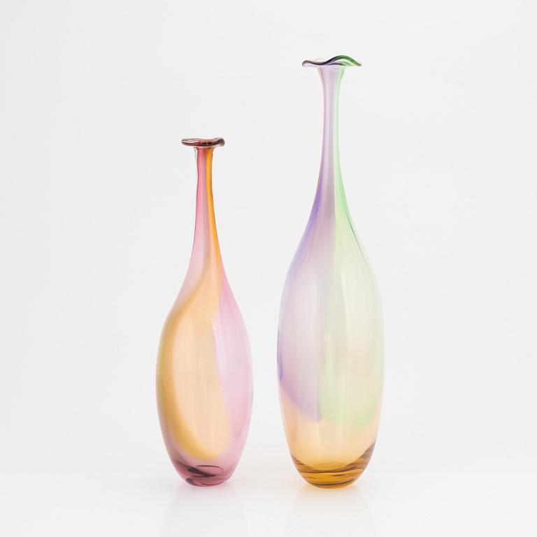 Kjell Engman, vaser, 2 st, glas, "Fidji", Kosta Boda.