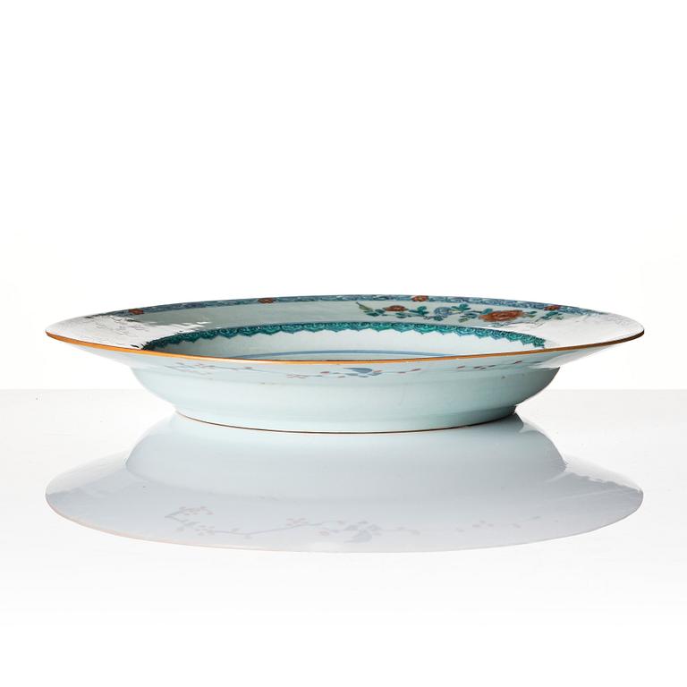 A doucai dish, Qing dynasty, Yongzheng (1723-35).