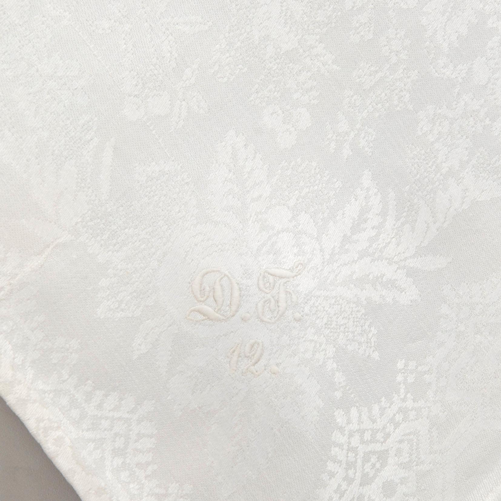 Napkins, 6 pieces, damask, circa 1900.