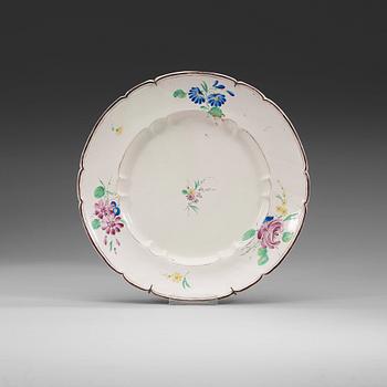 1392. A Swedish Marieberg faience serving dish, 18th Century.