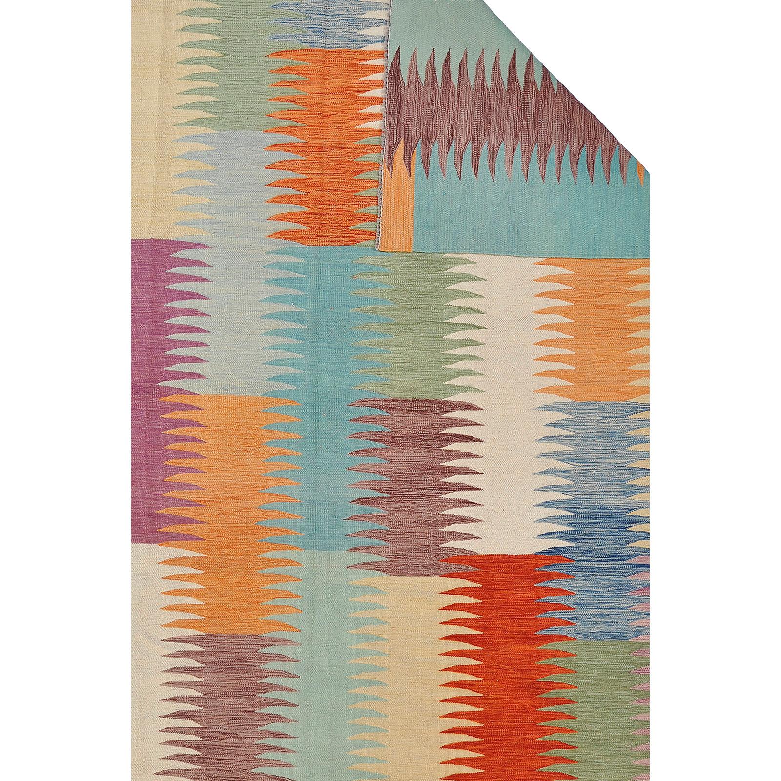 A kilim carpet, ca 301 x 246 cm.