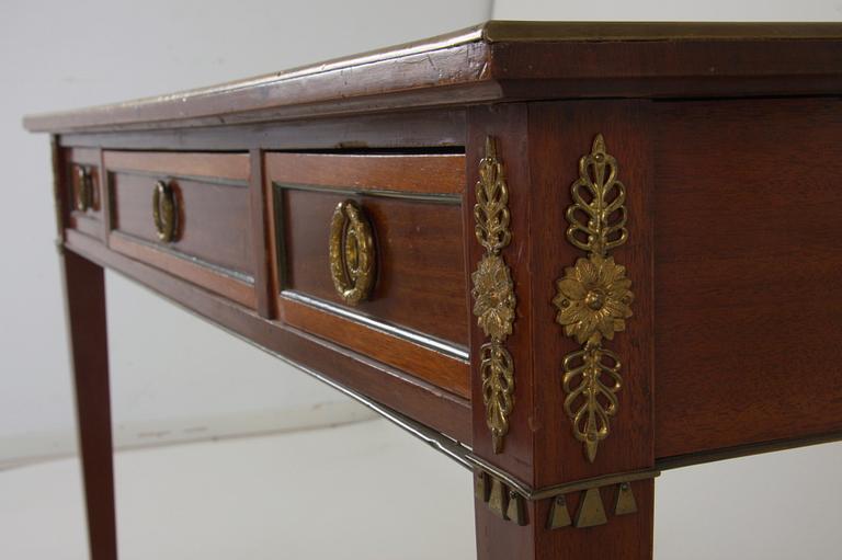SKRIVBORD, gustaviansk stil.