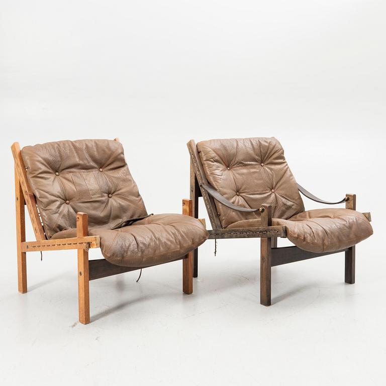 Torbjørn Afdal, Armchairs, a pair, “Hunter”, Stranda Industri A/S for Bruksbo, Norway, 1960s/70s.