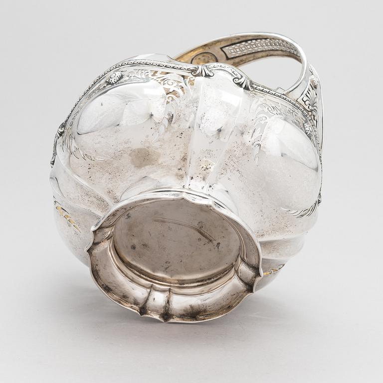 Fruktkorg, silver och slipat glas, finsk importstämpel Helsingfors 1929.