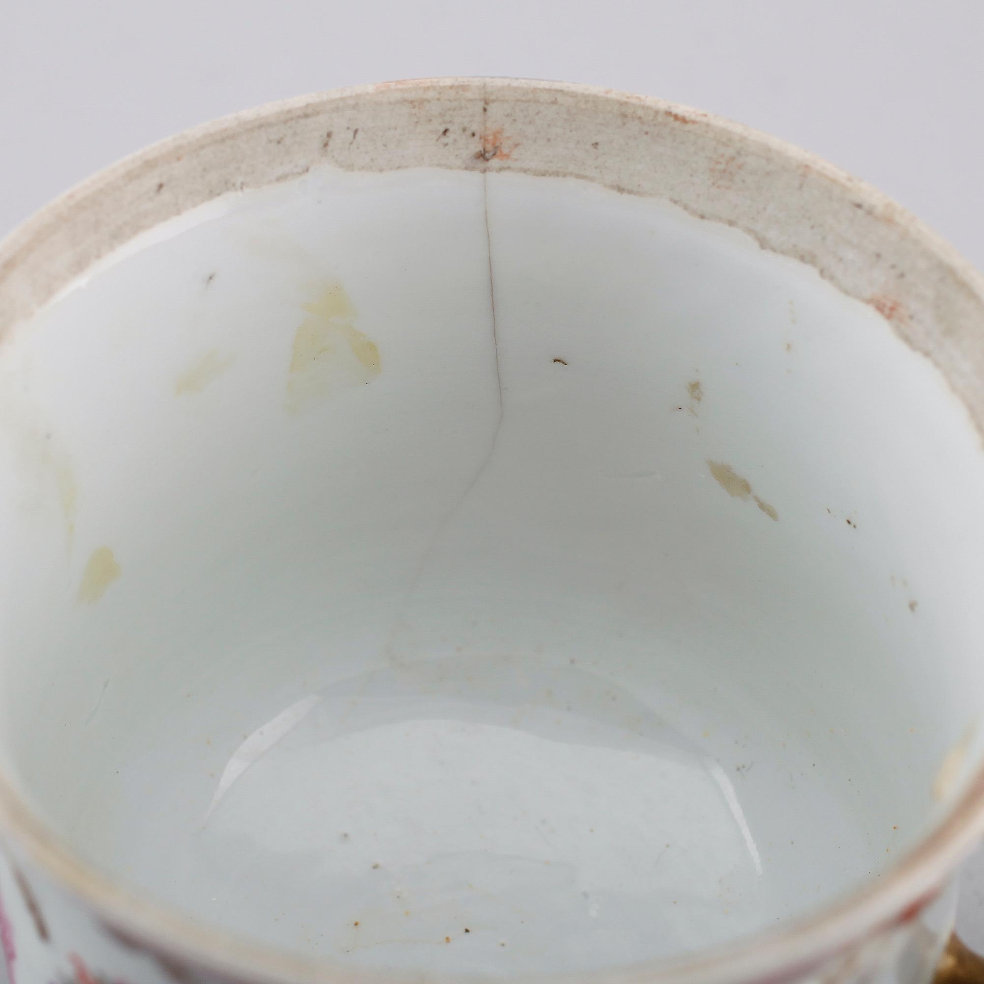 LOCKSKÅL SAMT FAT, 1 par, porslin, Kina, Qianlong 1736-1795.