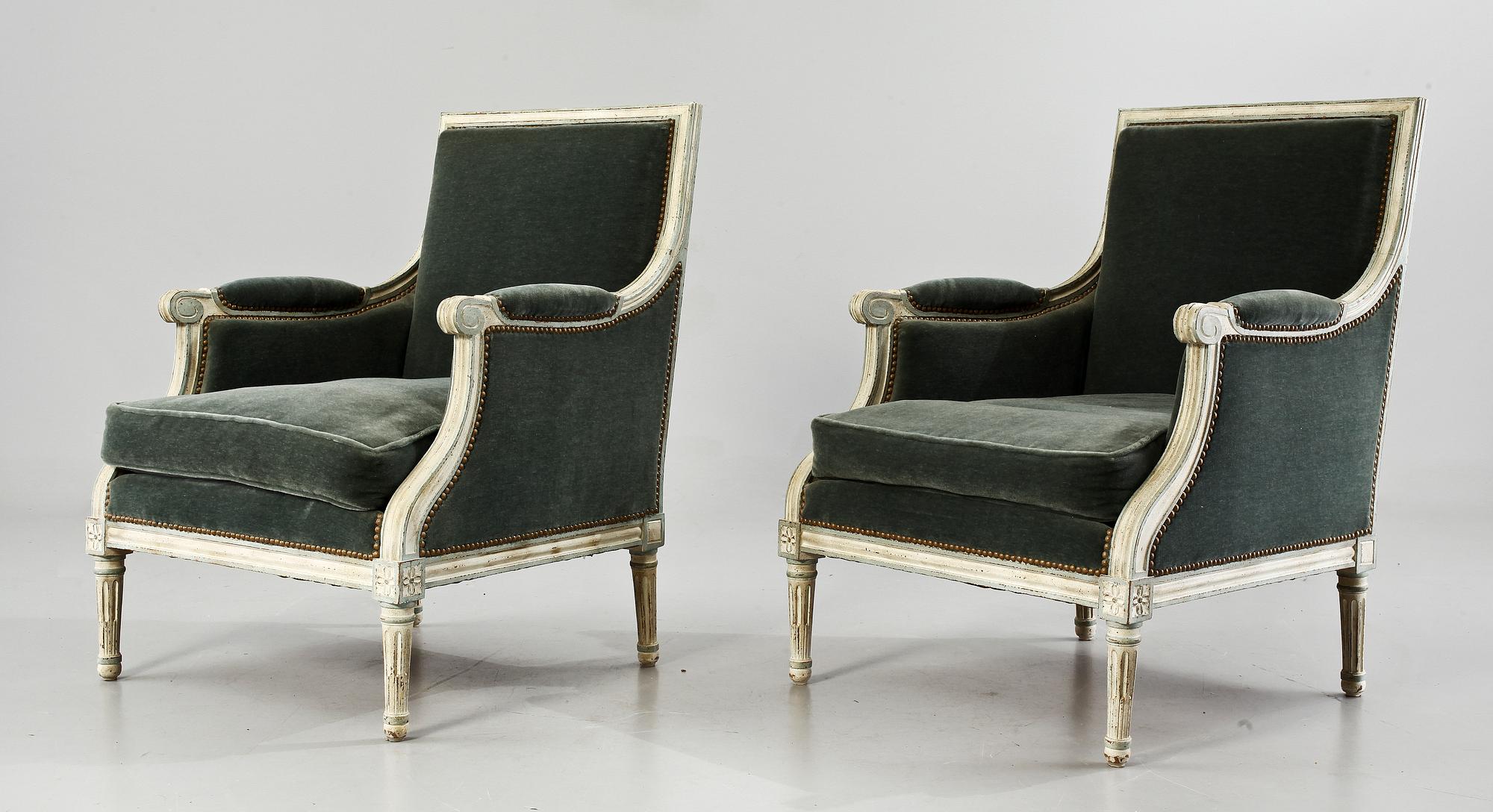 BERGÈRER, ett par, gustaviansk stil, 1900-talets första hälft.