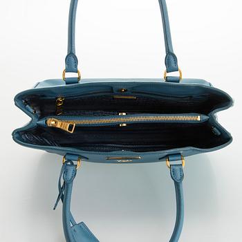 Prada, a 'Galleria' bag.