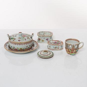 A small Chinese famille rose porcelain tureen with cover and stand, two salt cellars, Qing dynasty, Qianlong (1736-95).