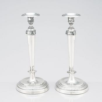 Ett par italienska ljusstakar, silver, Rom (1815-1870), möjligen Domenico Masotti (1815-1858).