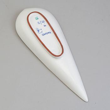 STIG LINDBERG, a paiance leaf-shaped dish, Gustavsberg Studio, Sweden.