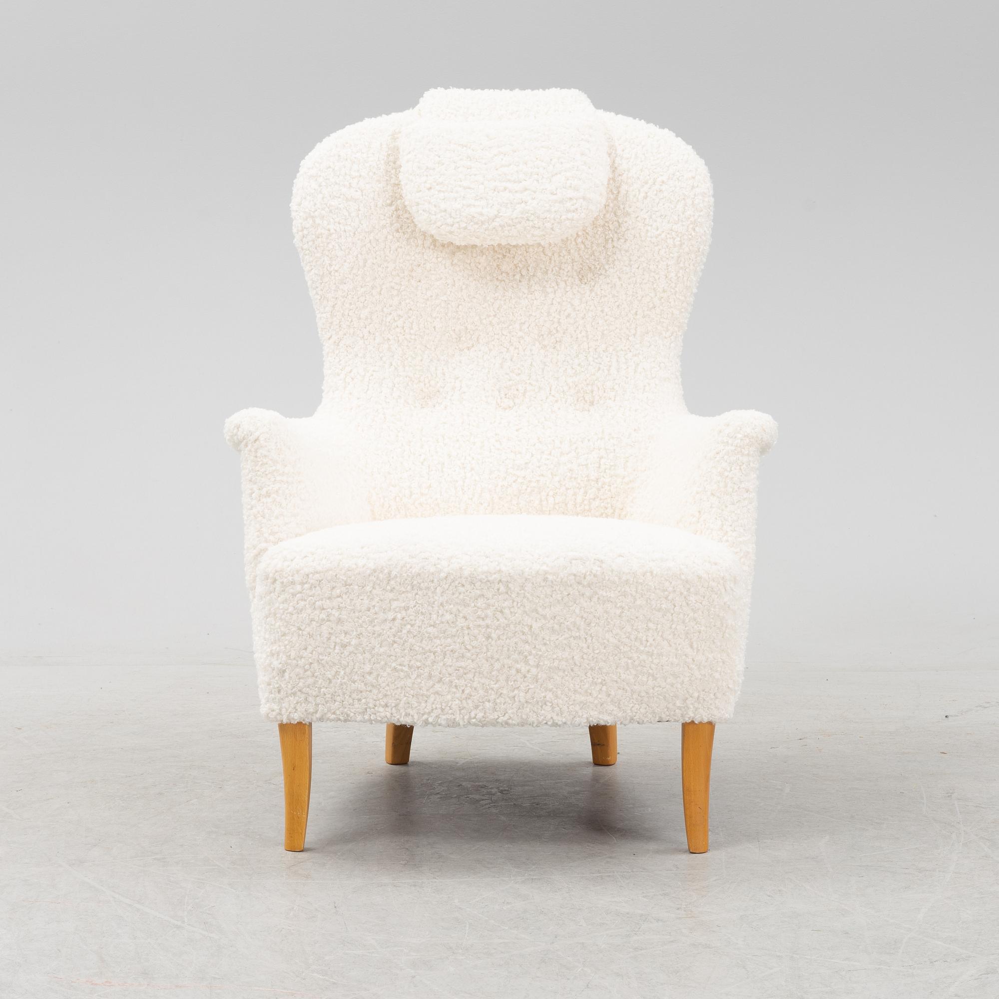 Carl Malmsten, fåtölj, "Farmor", AB O.H. Sjögren, Tranås, 1987.