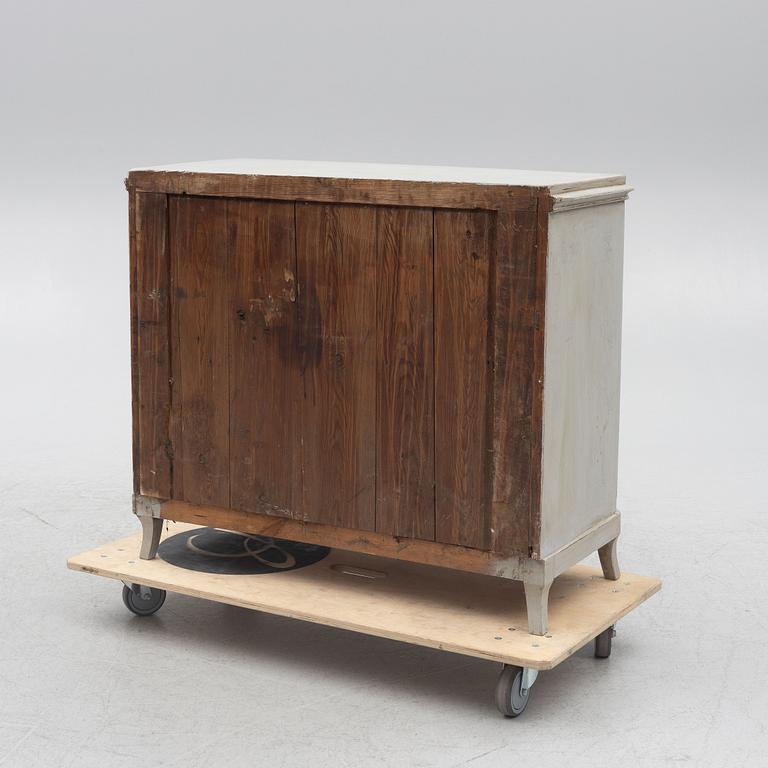 Chest of drawers, 19th century.