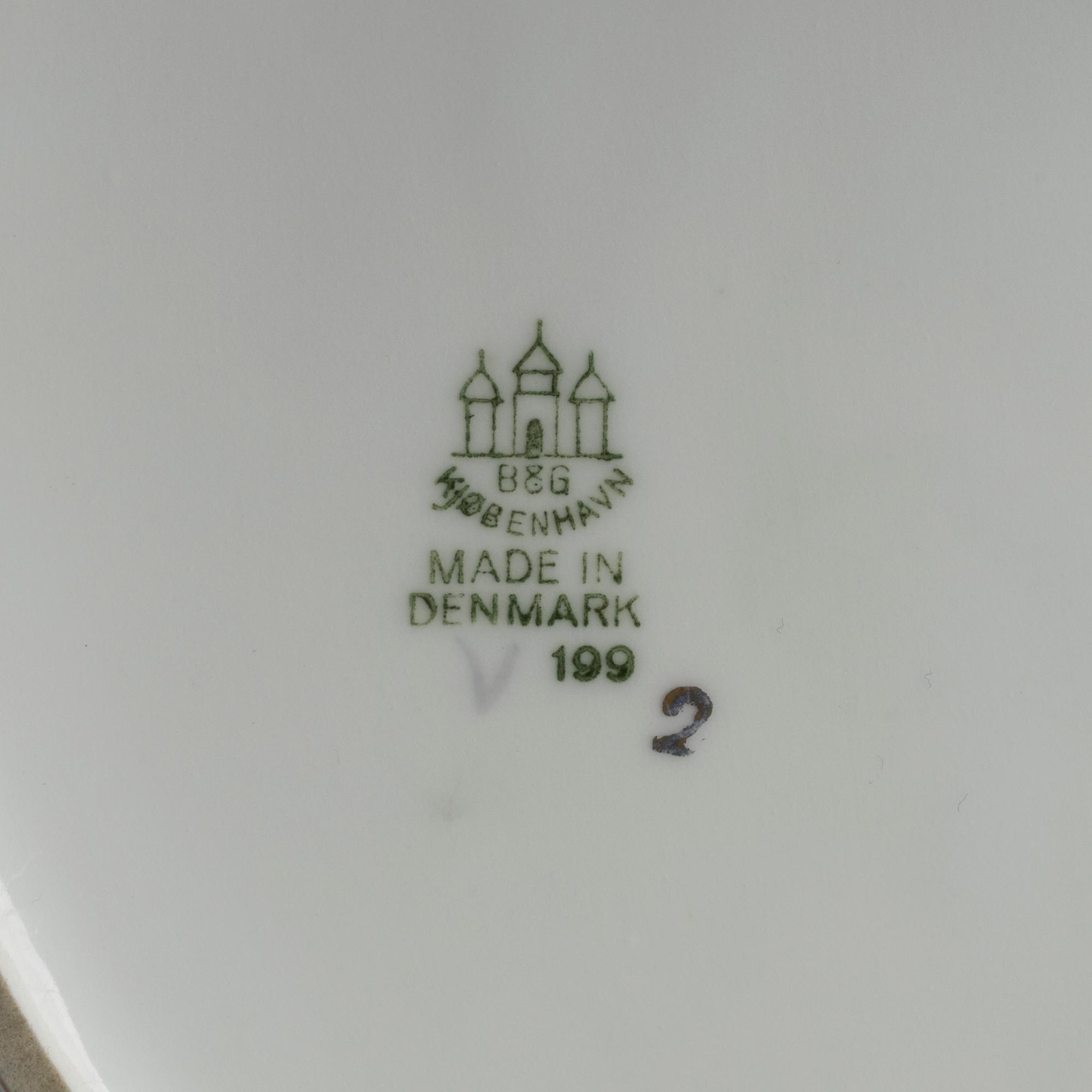 MATSERVIS, porslin, 90 delar, "Blå Måsen", Bing & Gröndahl, Danmark.