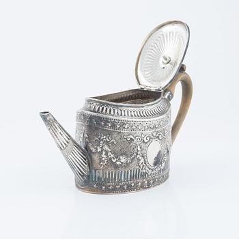 A silver teapot, London 1831.