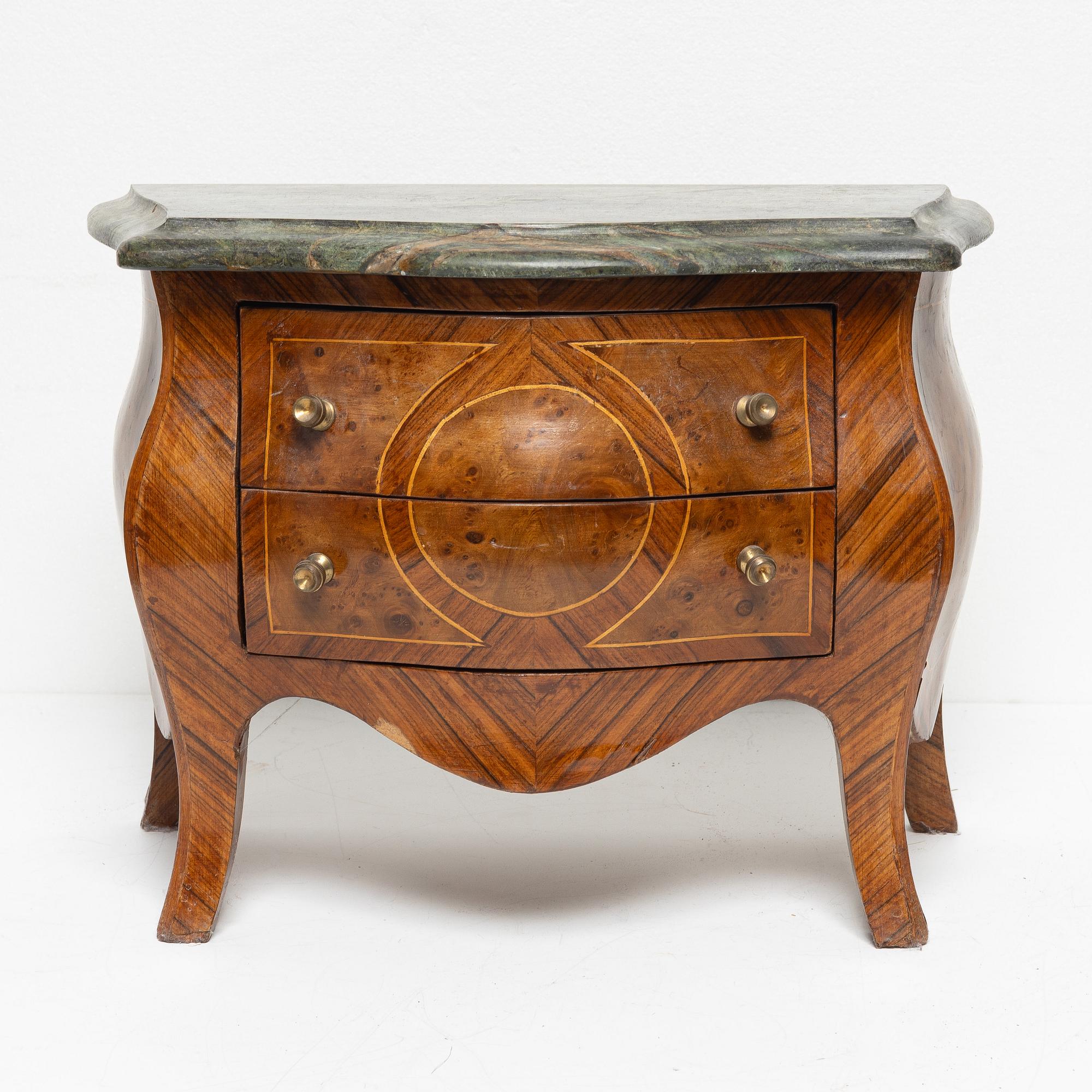 Miniatyrbyrå, Louis XV-stil, 1900-tal.