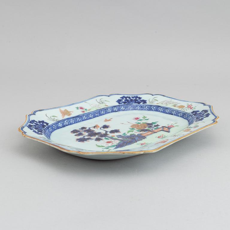 A blue and white, heightened with enamel and gilding porcelain serving dish. Qing dynasty, Qianlong (1736-1795).