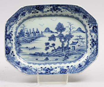 STEKFAT, porslin. Kina 1700-tal.