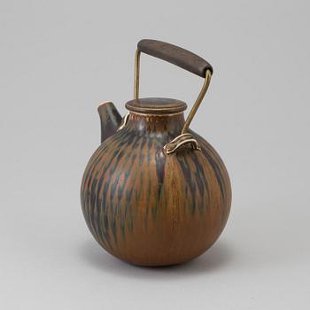 STIG LINDBERG, a stoneware teapot from Gustavsberg Studio.