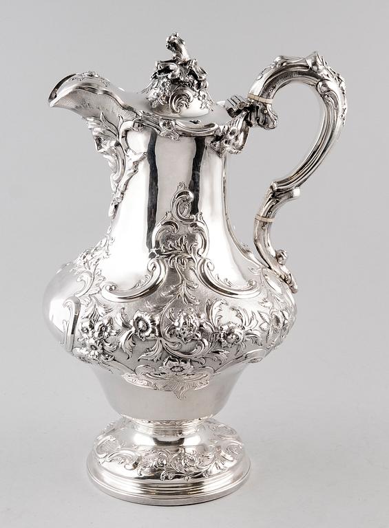 VINKANNA MED LOCK, silver, Js & Wm Marshall, Edinburgh 1846. Vikt ca 1224 g.
