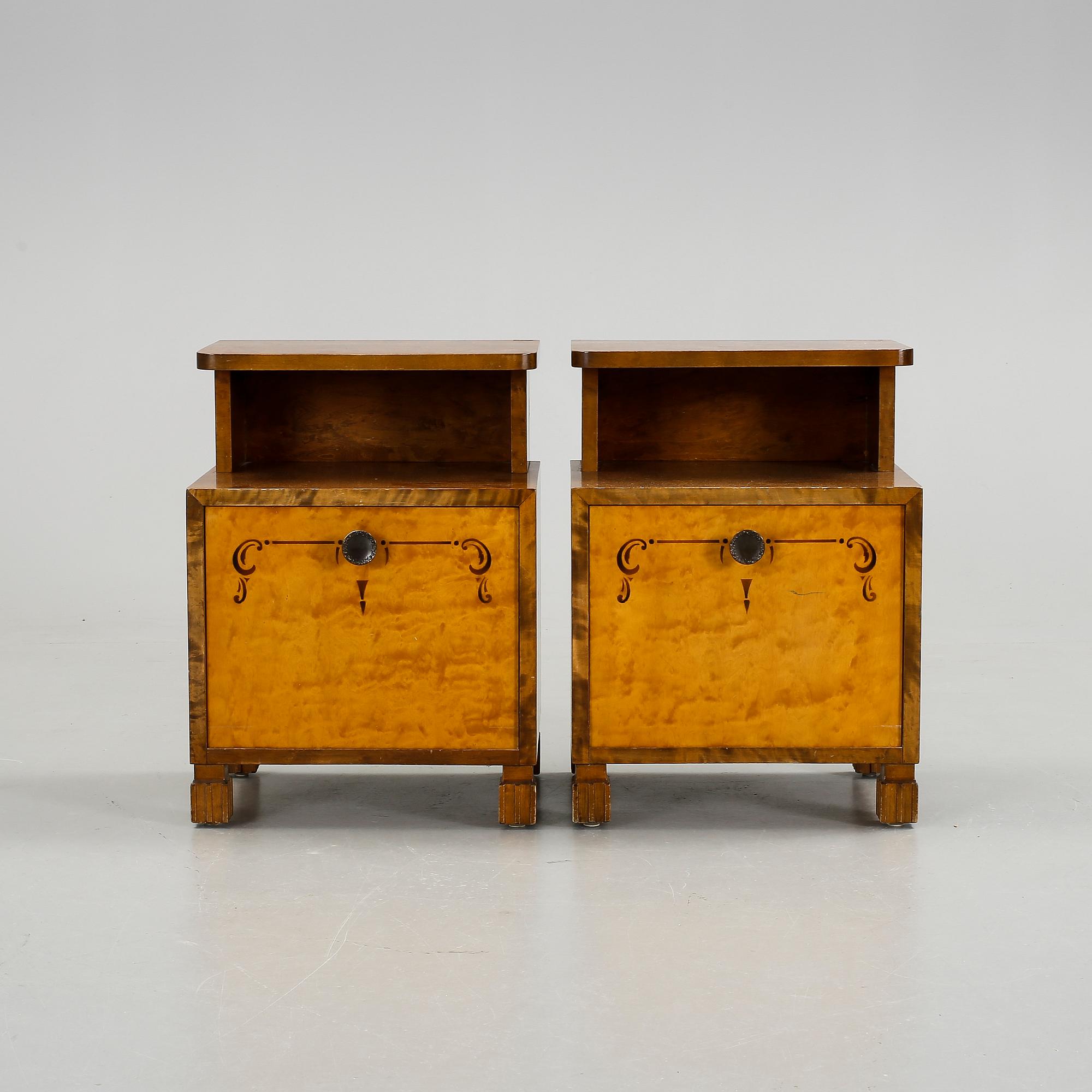NATTDUKSBORD, ett par, art deco, 1930-/40-tal.