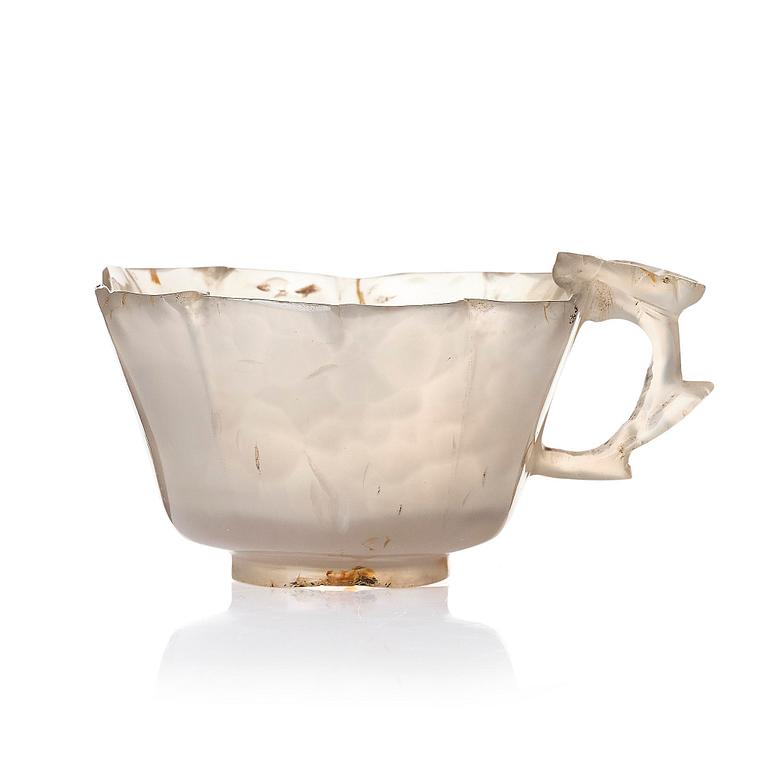 An agathe cup, Qing dynasty, 18th/19th century.