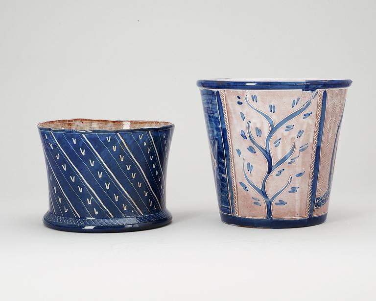 Two Wilhelm Kåge stoneware pots, Gustavsberg 1924.