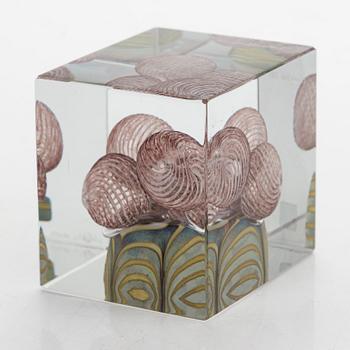 Oiva Toikka, vuosikuutio, signeerattu Oiva Toikka, Nuutajärvi 1984, numeroitu 188/2000.