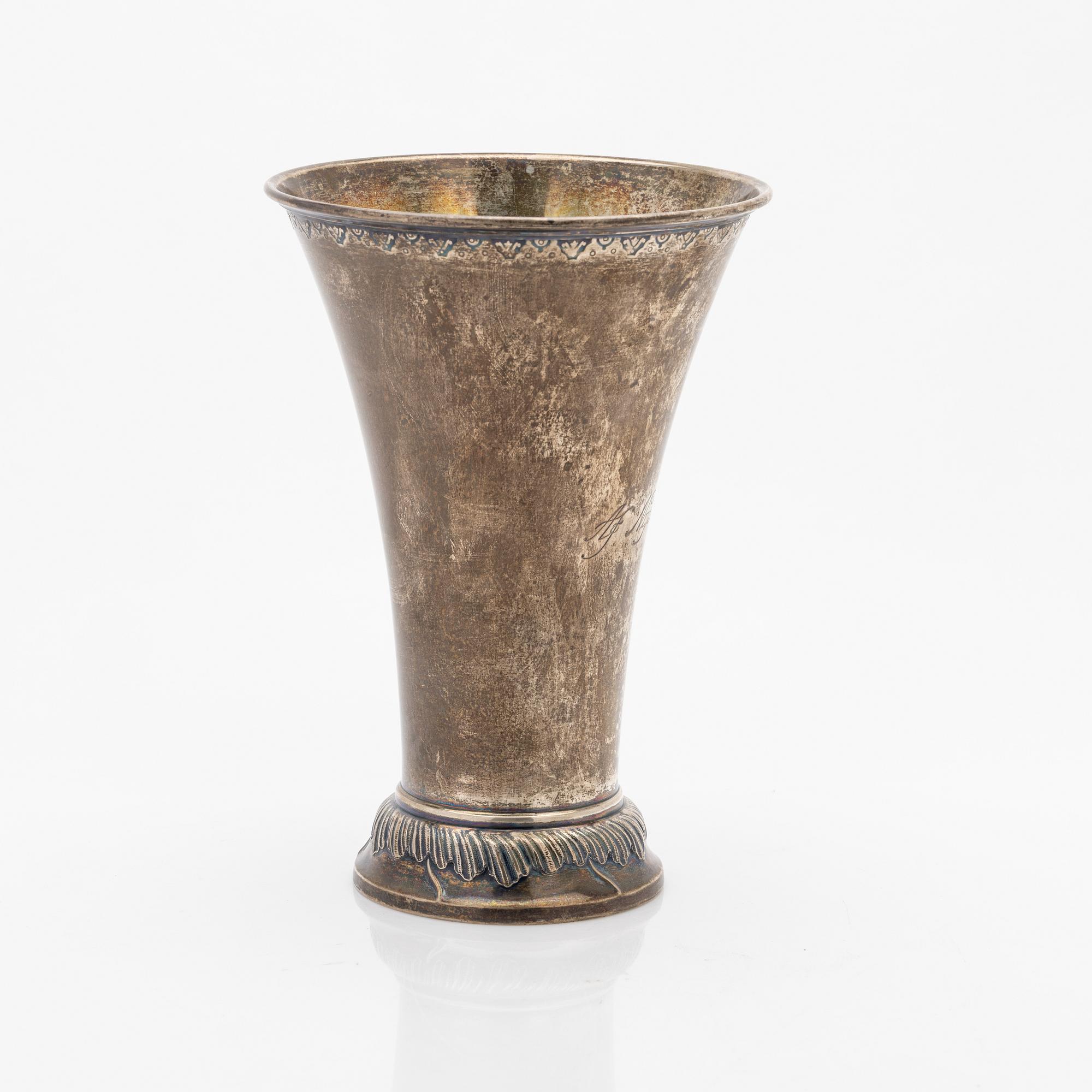 Beaker, silver, CG Hallberg, Stockholm, 1910.