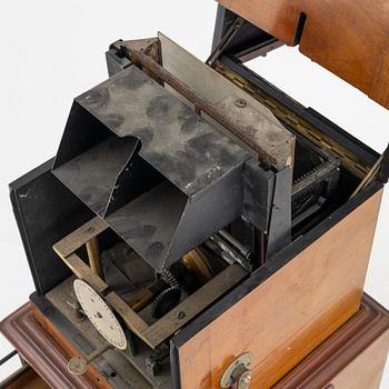 Mahogany tabletop stereoscope, circa 1900.