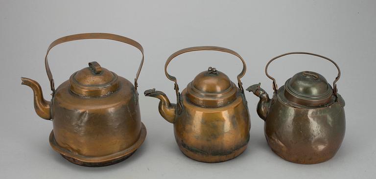 KAFFEKANNOR, 8 st, koppar, 1800-1900-tal.