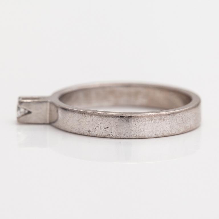 Ring, 18K vitguld, diamant ca 0.10 ct.