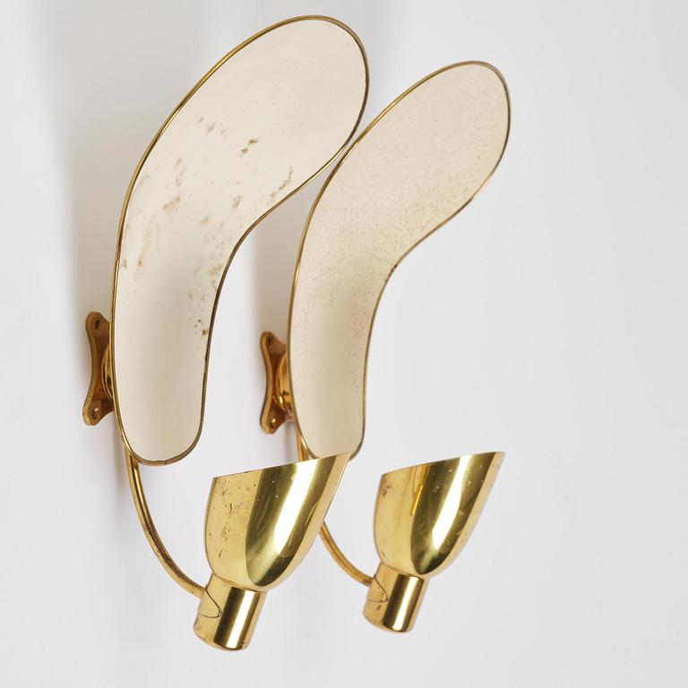 Carl-Axel Acking, a pair of wall lamps model 5029, Bröderna Malmströms Metallvarufabrik, Malmö, 1950s.