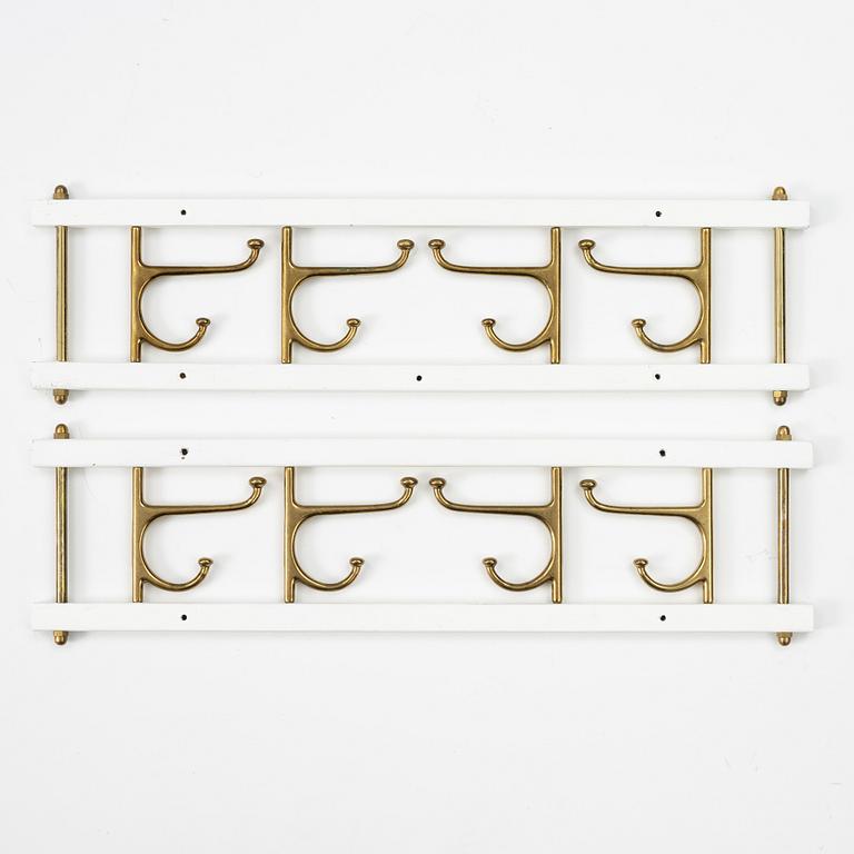 Klädhängare, ett par, "Dekorativ", Skoglunds metallgjuteri, Anderstorp, 1950-/60-tal.