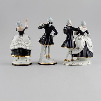 FIGURINER, 3 st, porslin Royal Dux, Tjeckoslovakien, 1900-talets andra hälft.