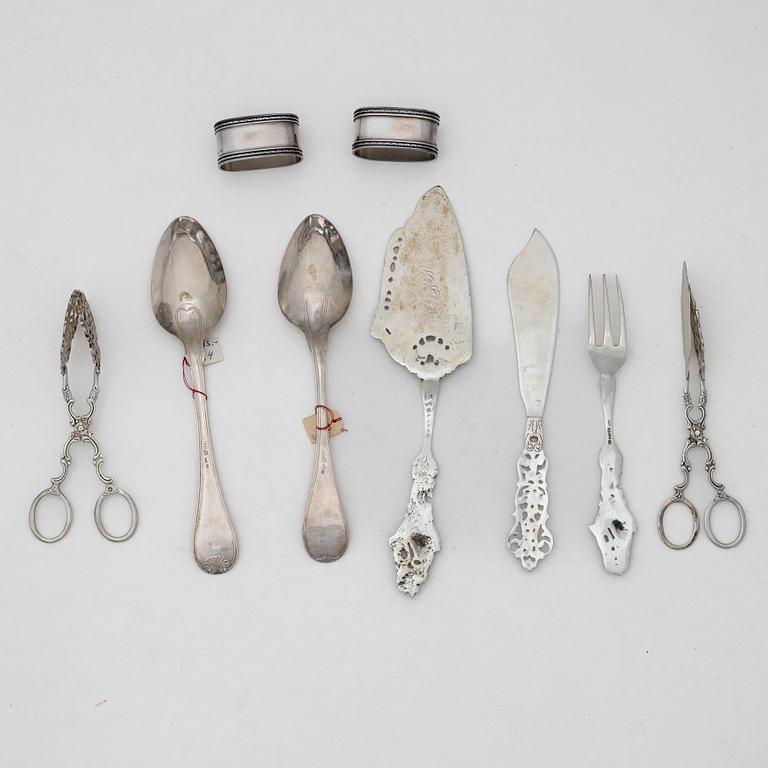 Bestick och servettringar, 9 delar, silver, bl a Gewe Silvervarufabriken Ab, Malmö 1952.