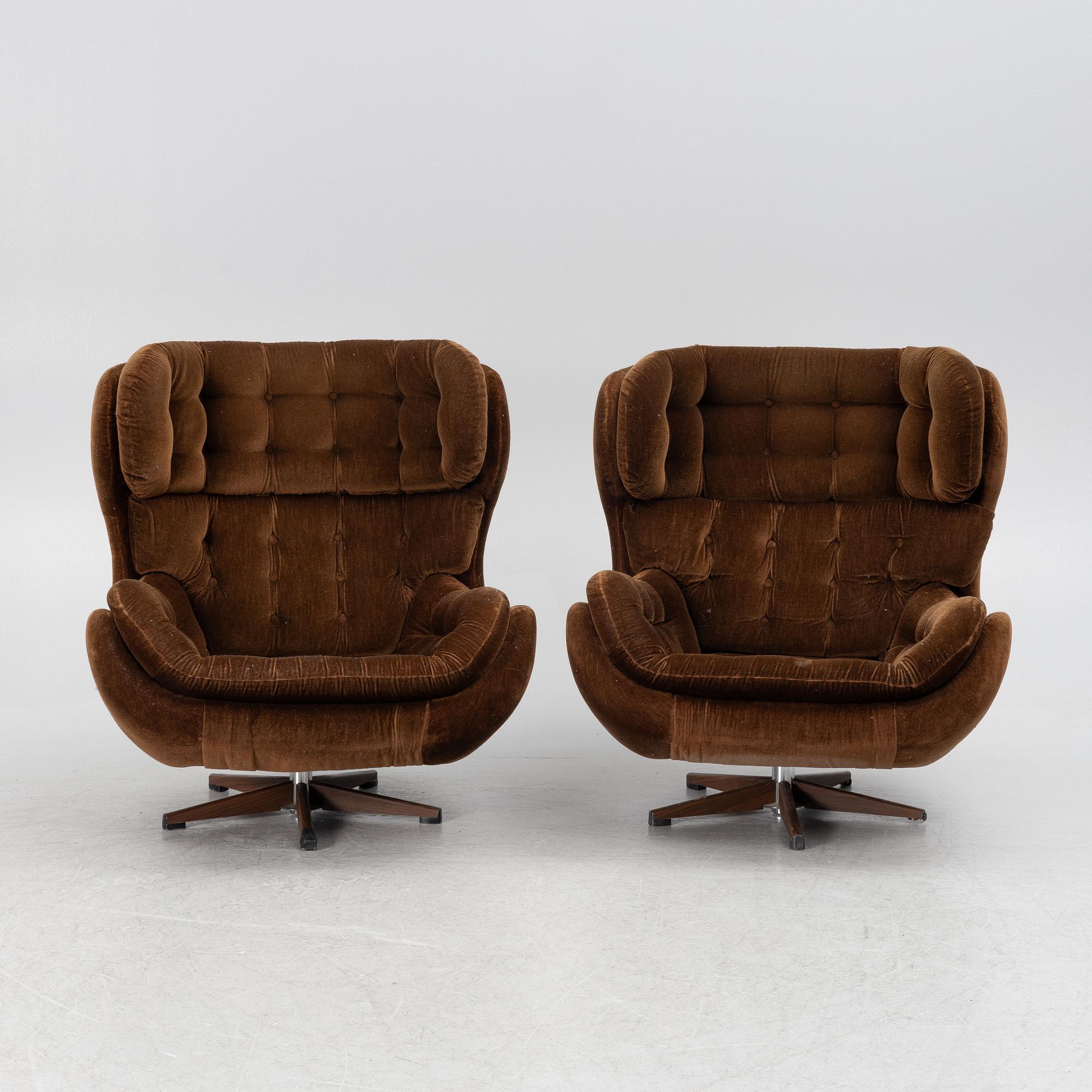 A pair of armchairs, Swedfurn, Slätte möbler, Töreboda, second half of the 20th century.