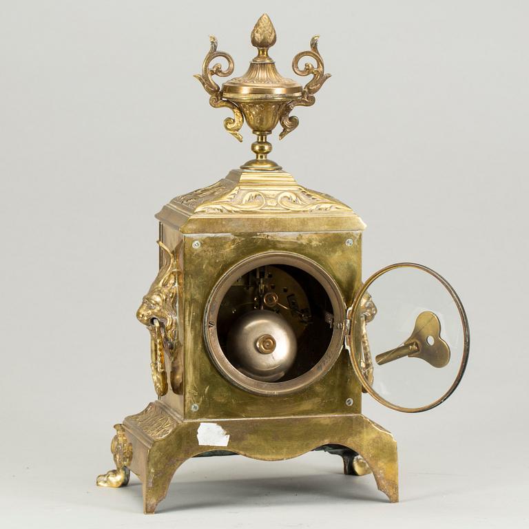BORDSUR, Louis XVI-stil. 1900-talets början.