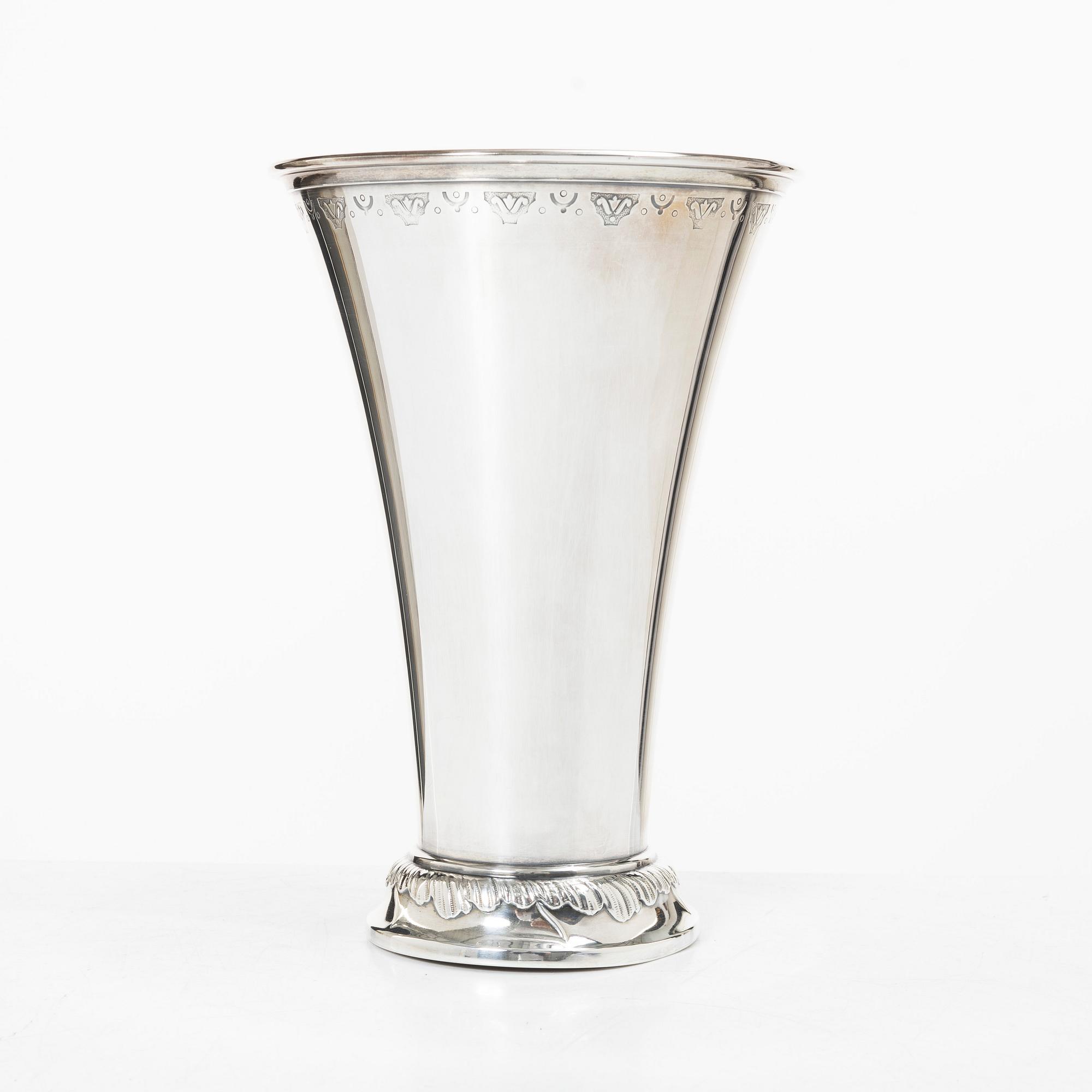 A silver beaker, c.G.Hallberg, Sweden, 1946.