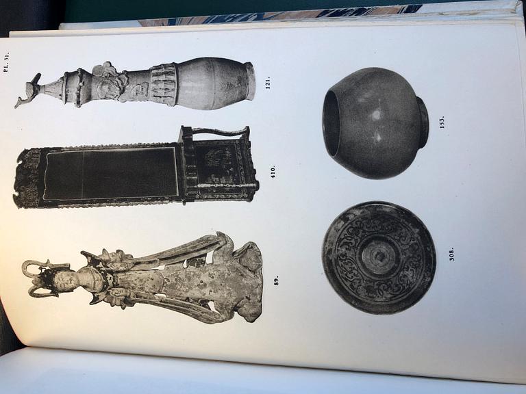SKULPTUR, lergods. Tangdynastin (618-907).