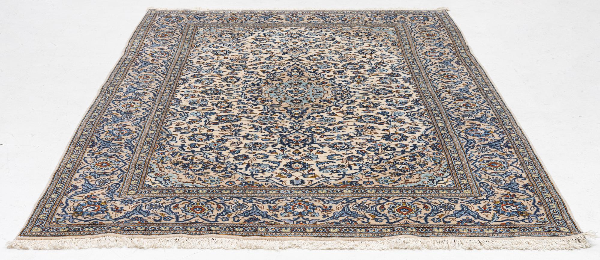 Matta, Keshan, ca 300 x 194 cm.