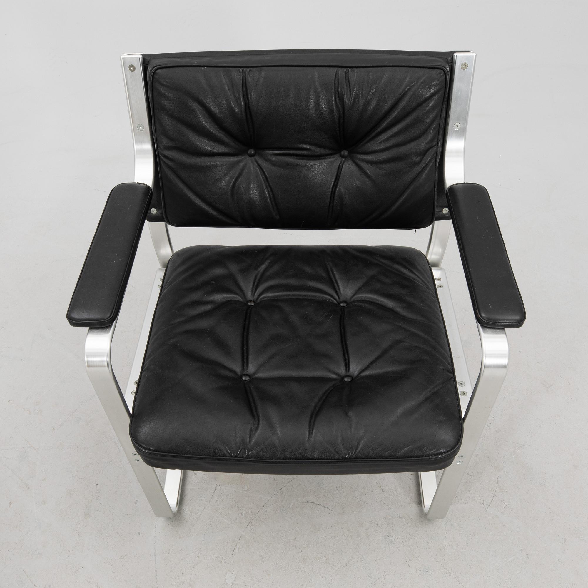 Karl Erik Ekselius, fåtölj "Mondo" JOC möbler Vetlanda 1900-talets senare del.