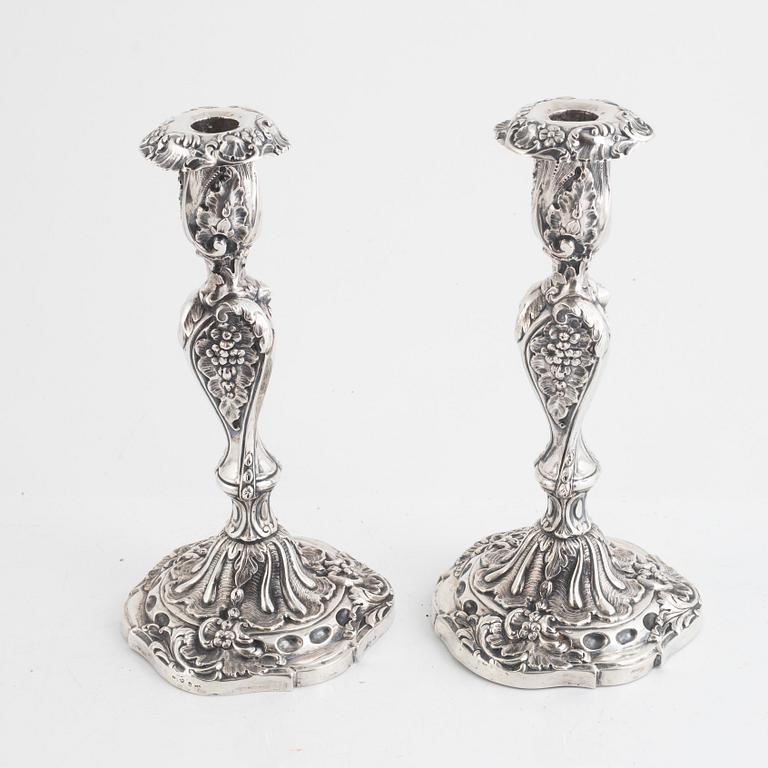 Christopher Creutz, ljusstakar, ett par, silver, nyrokoko, Stockholm 1862.