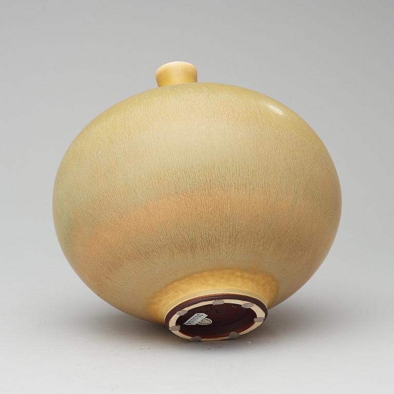 A Berndt Friberg stoneware vase, Gustavsberg Studio 1976.