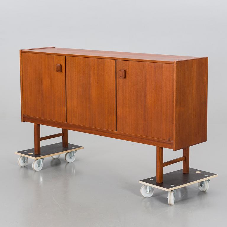 SIDEBOARD, teak. 1960-tal.