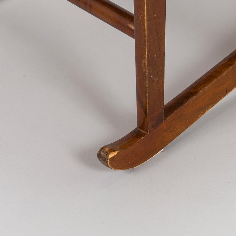 Ilmari Tapiovaara, a 1940s tea trolley Keravan for Puuteollisuus.