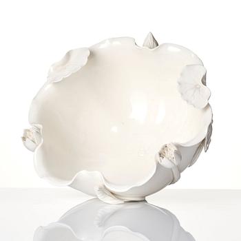 A large dehua/blanc de chine lotus bowl, late Qing dynasty/early 20th century.