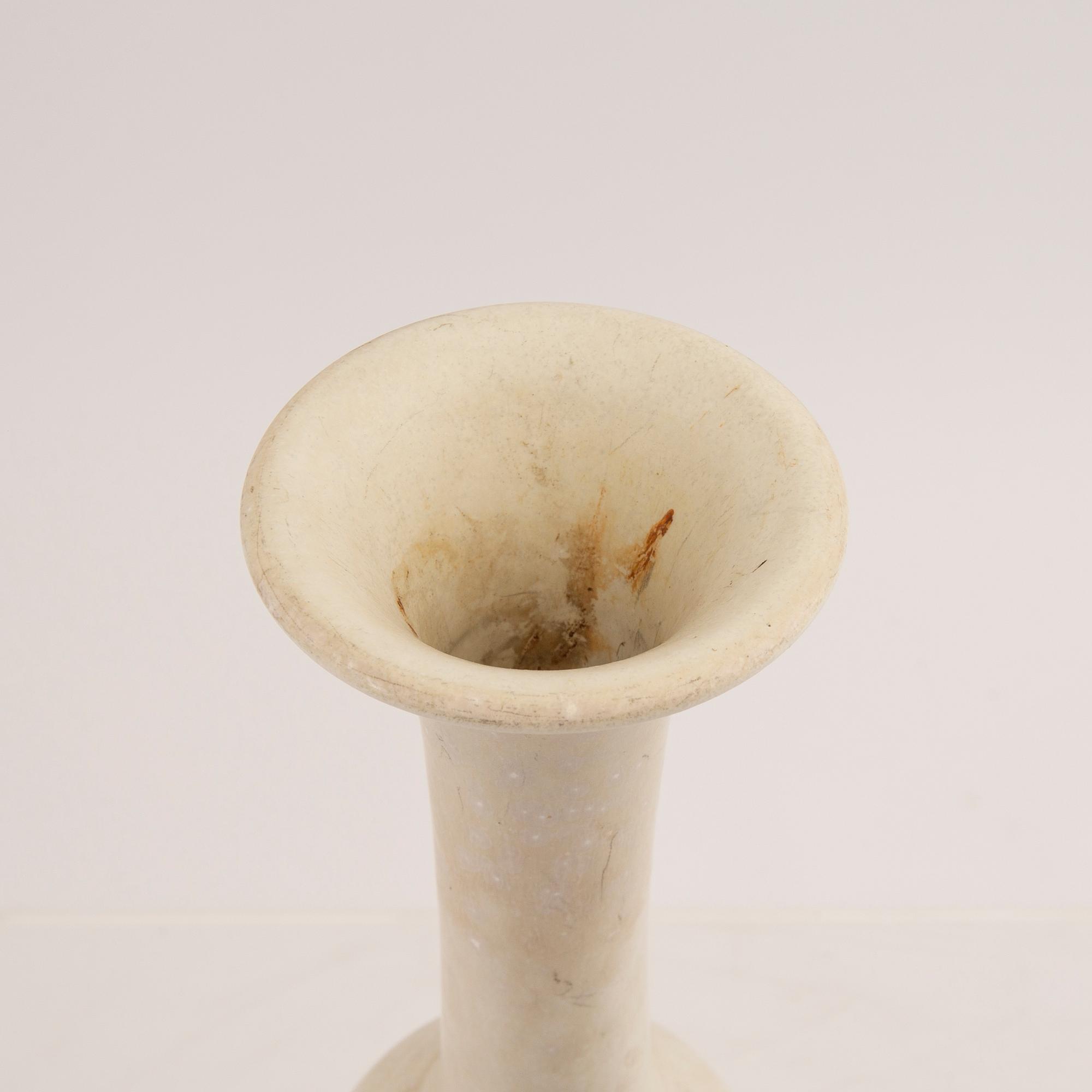 Gunnar Nylund, vas signerad Rörstrand stengods.