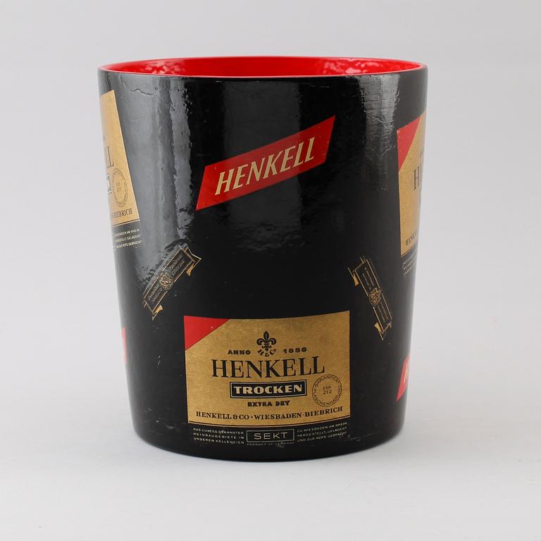 CHAMAPGNEKYLARE, kompositmaterial, Henkell Trocken, Tyskland, 1900-talets andra hälft.